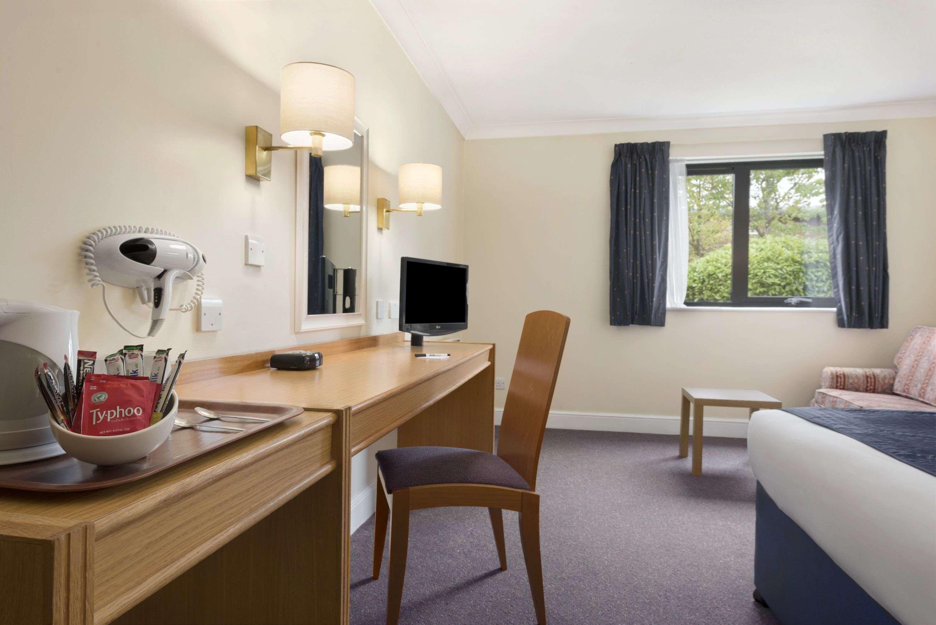 Days Inn Stafford Extérieur photo