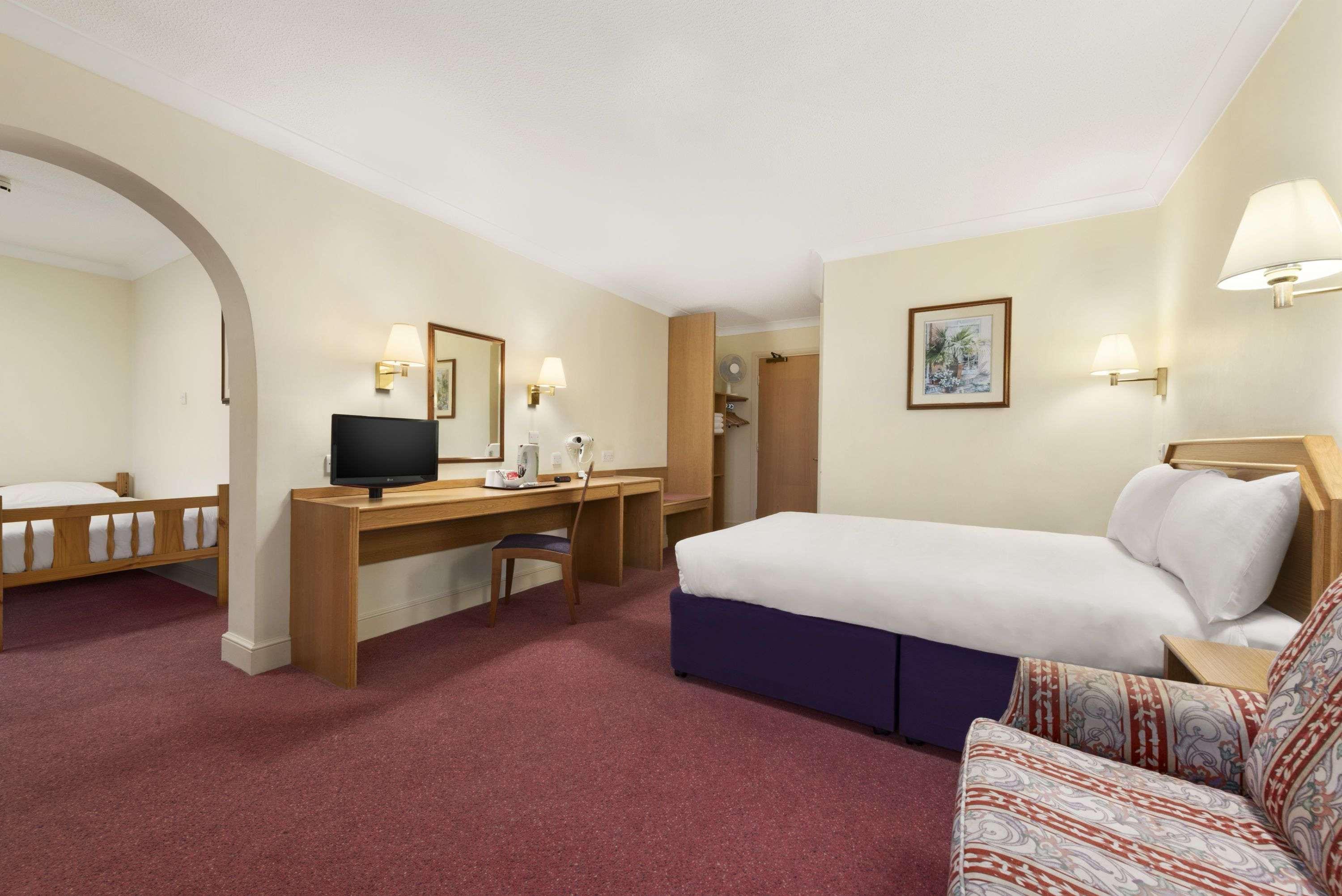 Days Inn Stafford Extérieur photo