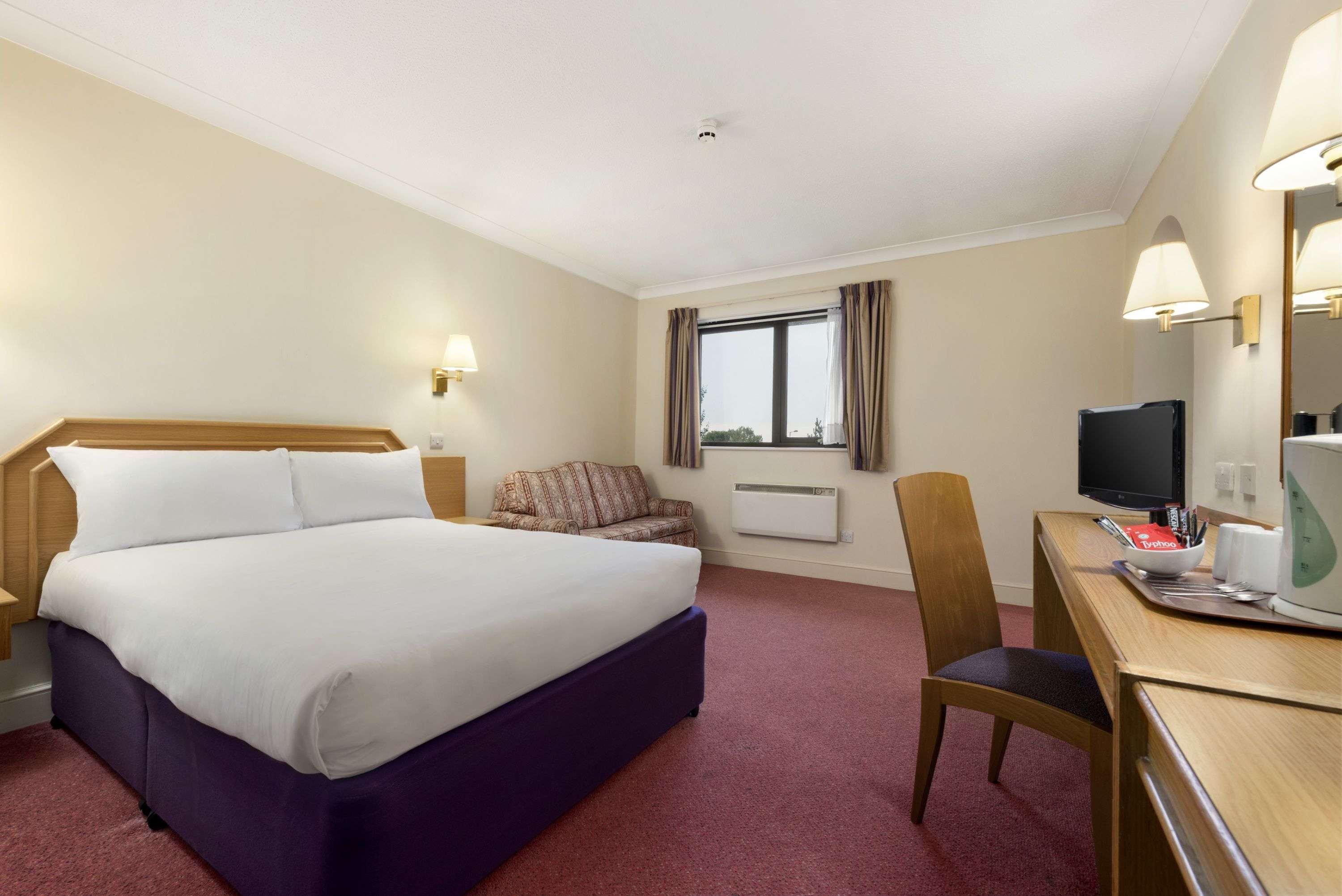 Days Inn Stafford Extérieur photo